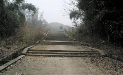 曹操墓未平劉備墓挖聲又起  古墓經(jīng)濟成增長點