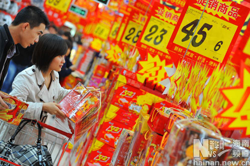 ?？诟鞔蟪屑娂娕e行年貨大促銷(xiāo)活動(dòng)