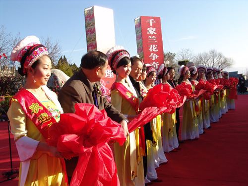 70多名留學(xué)生歡聚大理花博會(huì)