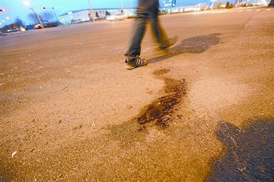 天津男子駕車撞死9人續(xù)：被圍時(shí)企圖自殺(圖)