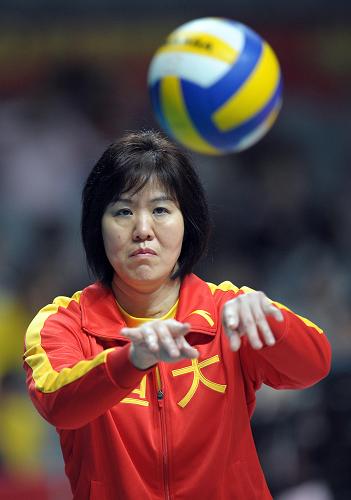 中美女排對(duì)抗賽恒大女排橫掃美國女排青年軍