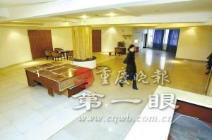 重慶涉黑團(tuán)伙強(qiáng)迫數(shù)百名婦女賣淫斂財上億元