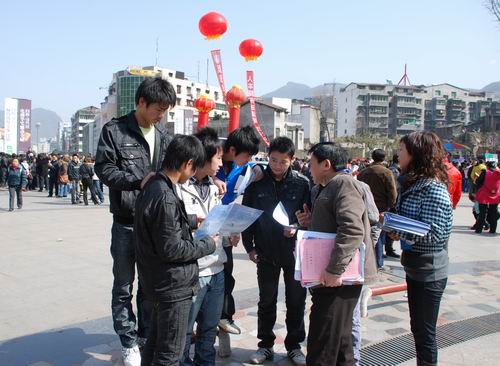 新聞觀察：二代農(nóng)民工入城要反客為主