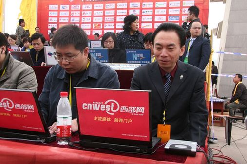西部網(wǎng)聯(lián)合全國60家網(wǎng)絡(luò)媒體直播公祭黃帝大典