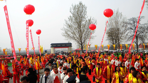 全球客家領(lǐng)袖中原尋根活動(dòng)在河南安陽內(nèi)黃啟動(dòng)