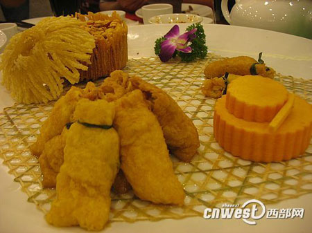 網(wǎng)媒記者陜西行 品德發(fā)長(zhǎng)“千古風(fēng)味”中華餃子宴