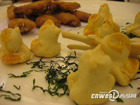 網(wǎng)媒記者陜西行 品德發(fā)長(zhǎng)“千古風(fēng)味”中華餃子宴