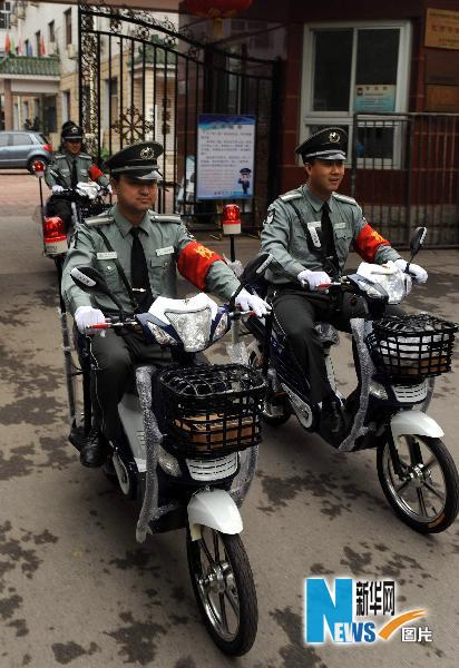 北京東城警方成立校園保安電瓶車巡邏隊(duì)