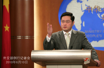 秦剛就伊核、中國記者遭搶劫等答問