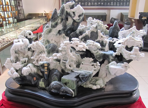 河南鎮(zhèn)平：玉文化產(chǎn)業(yè)帶來旅游熱