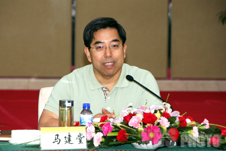 國(guó)家統(tǒng)計(jì)局長(zhǎng)：經(jīng)濟(jì)數(shù)據(jù)要經(jīng)得起市場(chǎng)和歷史檢驗(yàn)