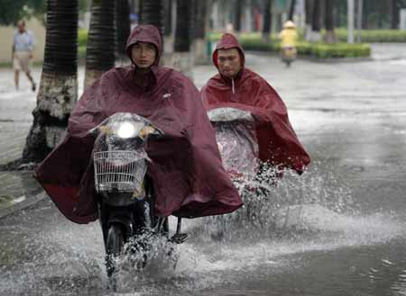 臺(tái)風(fēng)“燦都”給海南省帶來連續(xù)降雨