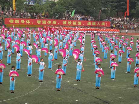 中國高等農(nóng)業(yè)院校第七屆大學生田徑運動會在安徽農(nóng)業(yè)大學開幕