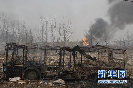 10時(shí)10分南京市一工廠發(fā)生爆炸 死傷人數(shù)不明