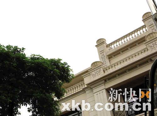 廣州“最牛違建”強(qiáng)拆續(xù)：廢墟阻礙最大鉤機(jī)入場(chǎng)