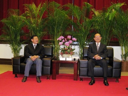 林豐正會(huì)見中原（固始）根親文化寶島行代表團(tuán)