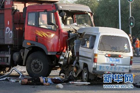 哈爾濱發(fā)生一起交通事故造成7人死傷