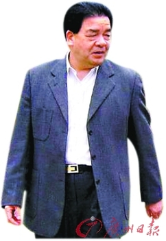 遭好友舉報 原區(qū)委書記鄔學(xué)新跳樓自殺