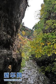河北白銀坨現(xiàn)冰川遺跡