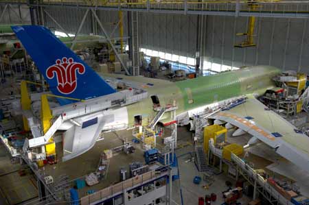 南航首架A380進(jìn)入系統(tǒng)安裝與測試階段