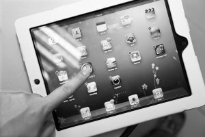 緣何一年級學(xué)生要統(tǒng)一購買iPad？