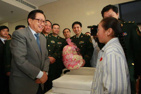 中國(guó)最大“扶貧救心”介入診療基地在武警總醫(yī)院落成