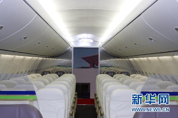 中國國產(chǎn)C919大型客機(jī)獲得100架啟動(dòng)訂單
