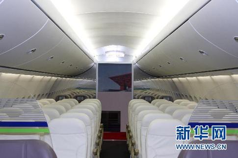 中國(guó)國(guó)產(chǎn)C919大型客機(jī)獲得100架啟動(dòng)訂單