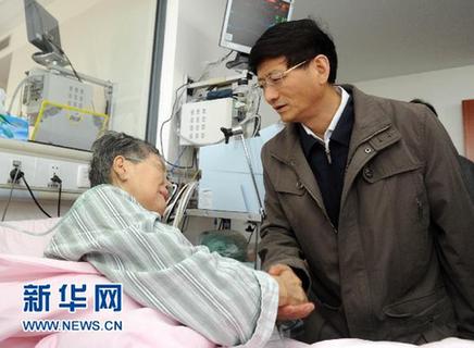 上?；馂?zāi)事故傷員得到有效救治(圖)