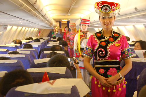 云南祥鵬航空：招少數(shù)民族空乘促邊疆穩(wěn)定