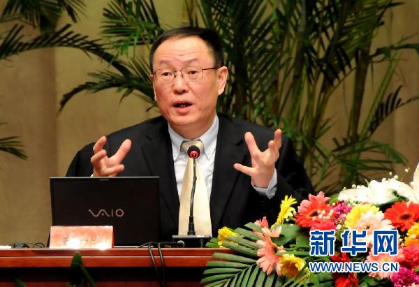 中央宣講團(tuán)在安徽、重慶、甘肅、內(nèi)蒙古、福建舉行黨的十七屆五中全會(huì)精神報(bào)告會(huì)