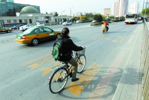 北京：自行車出行卡在哪兒？