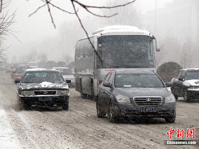 長(zhǎng)春市遭大到暴雪襲擊（組圖）