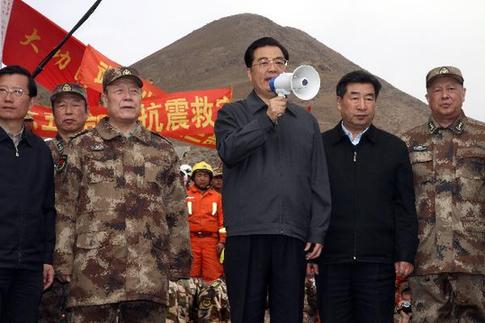 與人民在一起——中國領導人的一年足跡