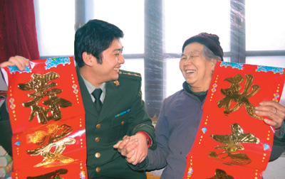 國務(wù)院決定春節(jié)前為城鄉(xiāng)困難群眾發(fā)放生活補(bǔ)貼