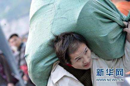 武廣高鐵回應(yīng)降速質(zhì)疑 稱速度暫時(shí)讓位安全