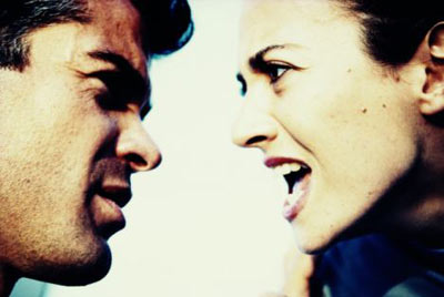 上下班往返路程長？小心婚姻亮紅燈！<BR>A 45-minute commute could mean you are on the road to divorce<BR>