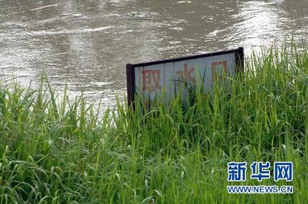 杭州余杭區(qū)水源受污染 部分地區(qū)供水停止、學校停課