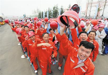銘記歷史時刻:膠州灣橋隧通車