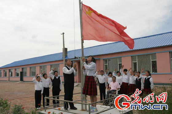 最美鄉(xiāng)村教師杜順：血液里沒了學(xué)生，心臟就不會跳動