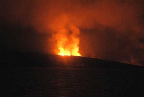 火山噴發(fā)時(shí)20個(gè)震撼景觀