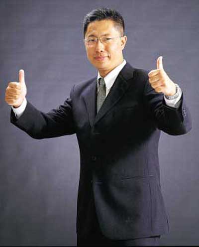 李陽再次家暴！妻子曝光照片