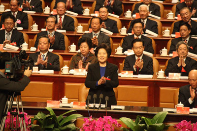 福建省十一屆人大六次會(huì)議在榕隆重開幕