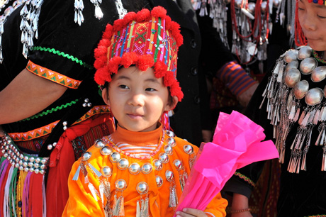 2012中國•德宏目瑙縱歌創(chuàng)兩項(xiàng)世界紀(jì)錄