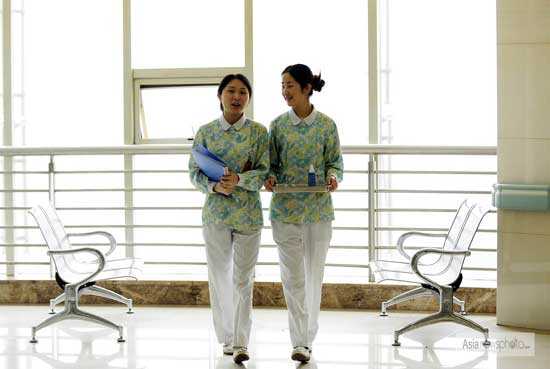 重慶主城多家醫(yī)院護(hù)士服“大變身”