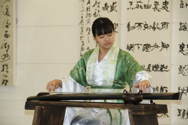 一場(chǎng)聽(tīng)覺(jué)與視覺(jué)的盛宴——孔子琴坊參加“國(guó)風(fēng)墨韻之琴與墨雅集”活動(dòng)記