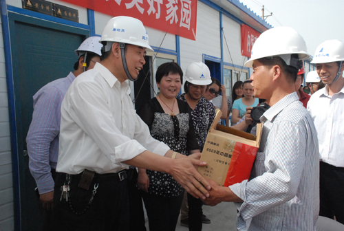 兵團建工師舉辦流動人口計劃生育服務(wù)萬里行活動