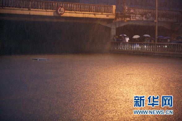 新華視點(diǎn)：61年最強(qiáng)暴雨考驗(yàn)了什么？