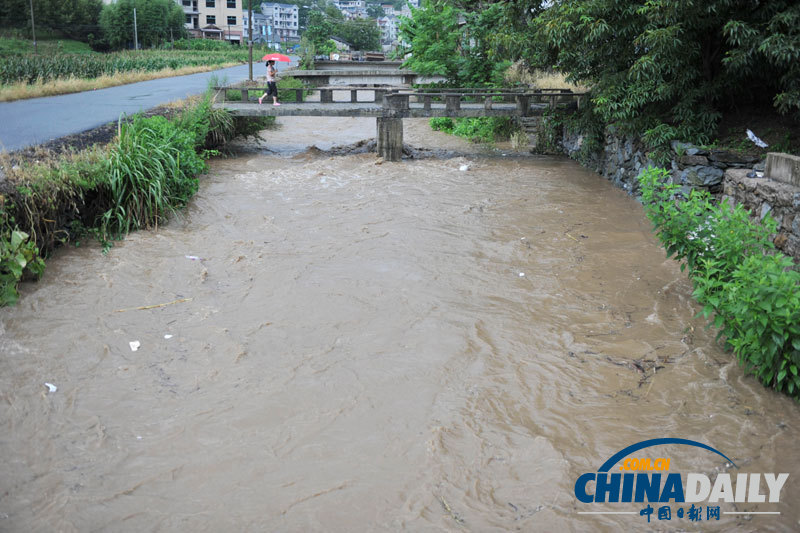 強(qiáng)臺(tái)風(fēng)“?？?#8221;登陸 浙蘇滬積極應(yīng)對(duì)