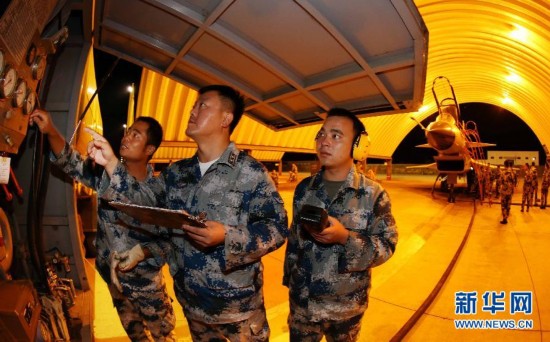 駐滇航空兵三代戰(zhàn)機夜間緊急出擊